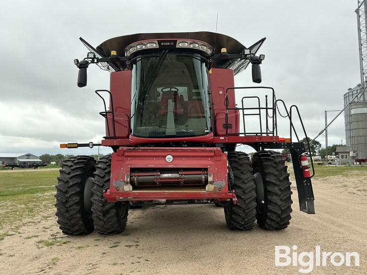 2018-case-ih-8240-image-2
