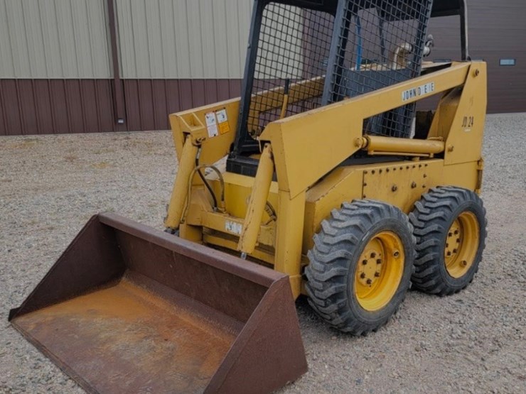 john-deere-24-image-1