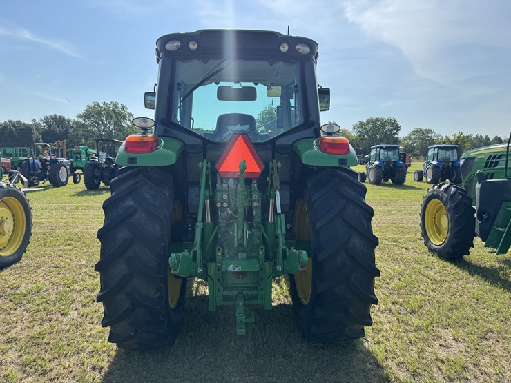 2020-john-deere-6120m-image-7