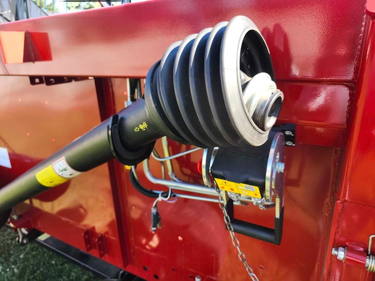 2023-case-ih-3020-image-7