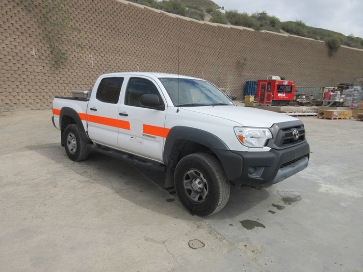 2013-toyota-tacoma-image-4
