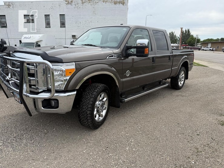 2016-ford-f250-xlt-image-1