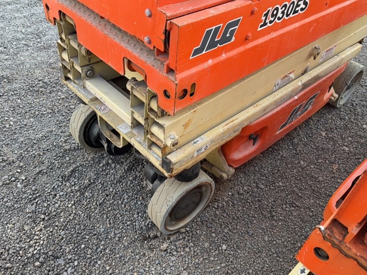 jlg-1930es-image-5