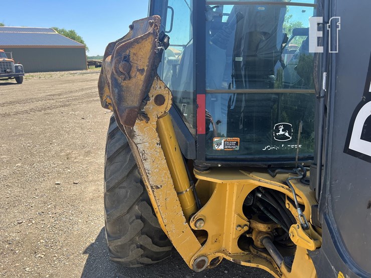 2013-deere-410k-image-28