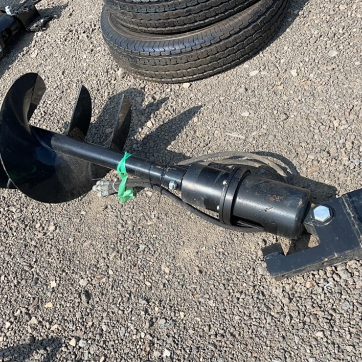 #1036 • MINI EXCAVATOR POST HOLE AUGER