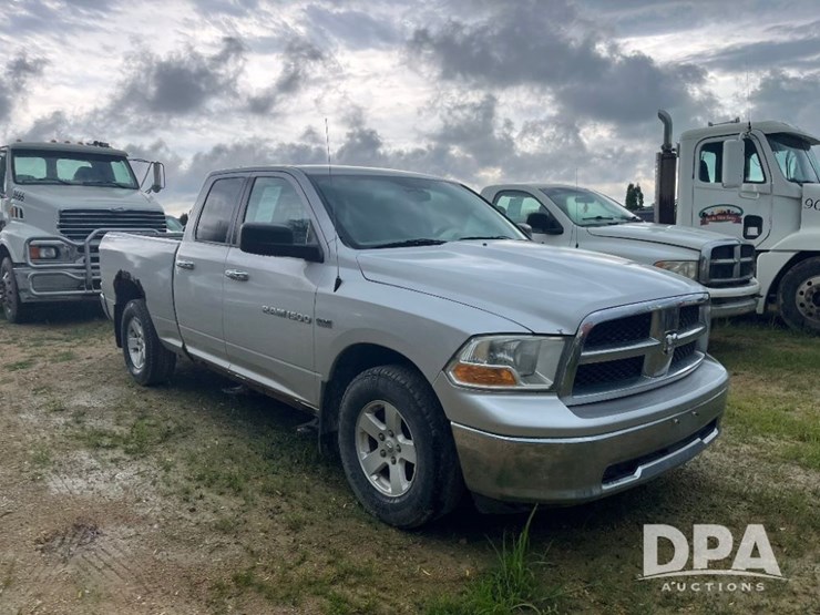 2012-dodge-ram-1500-image-5