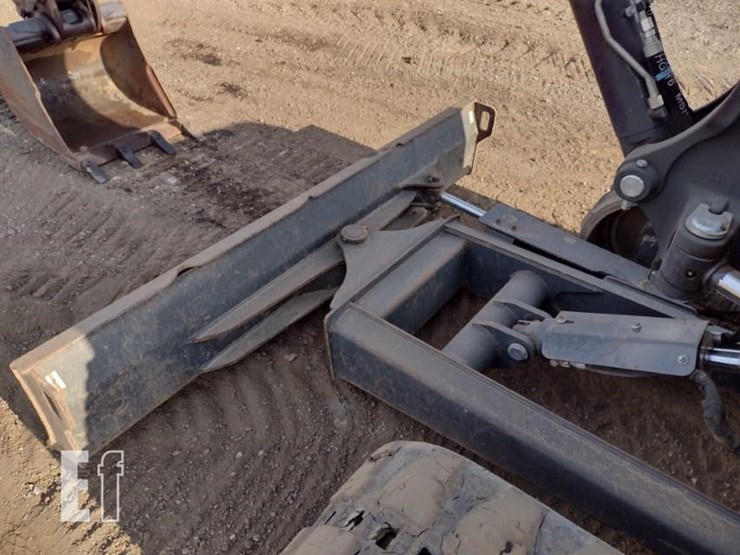 2021-bobcat-e60-image-25