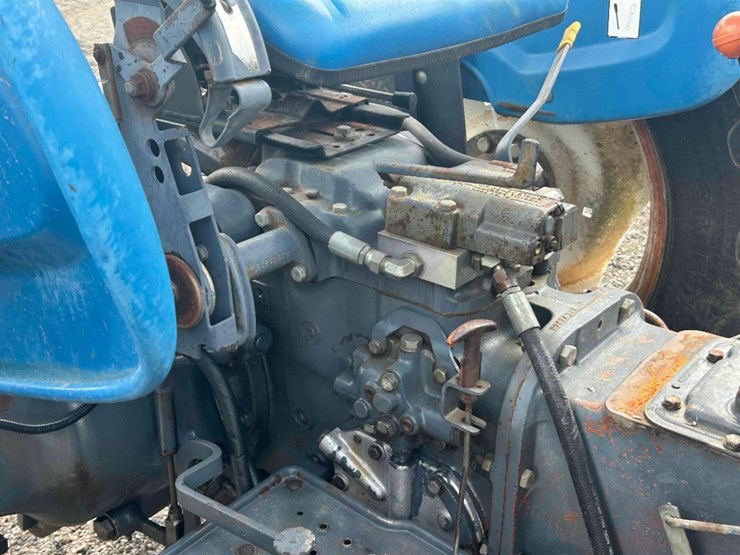 1996-new-holland-3930-image-18