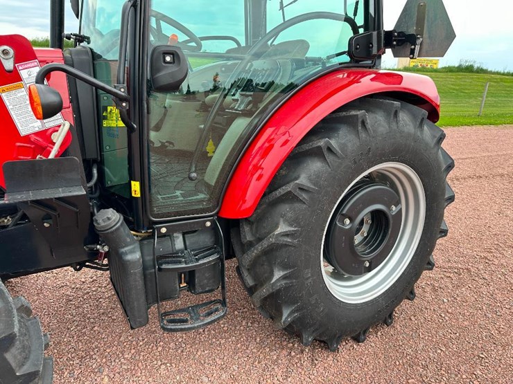 2023-case-ih-farmall-75a-image-13
