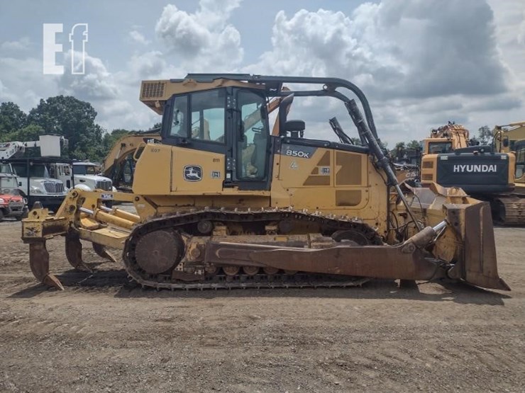 2011-deere-850k-image-3