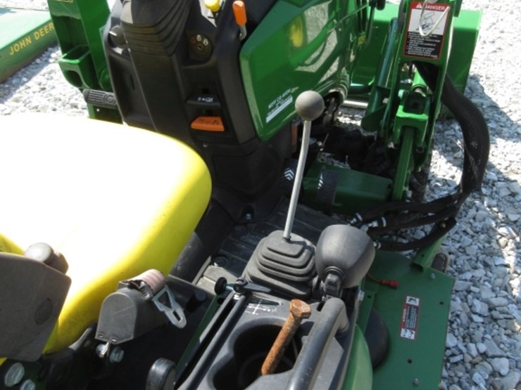 john-deere-1025r-image-6