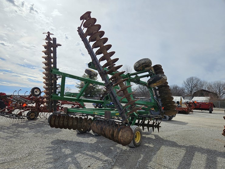2004-john-deere-637-image-10