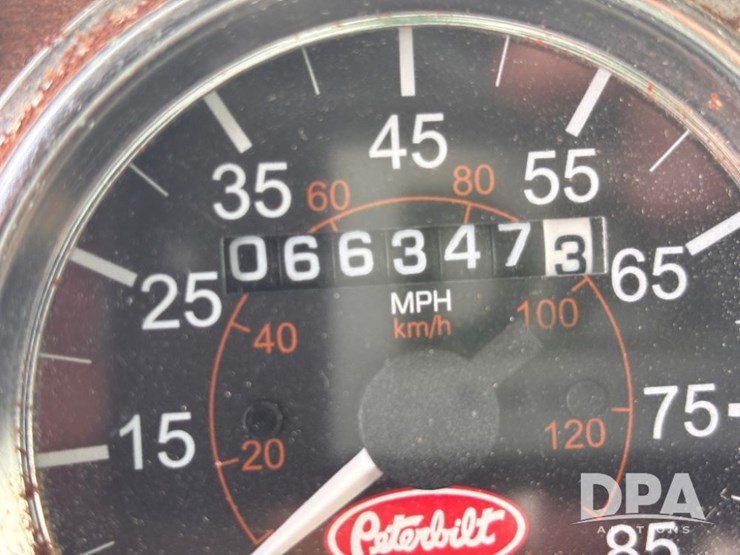 2000-peterbilt-357-image-97