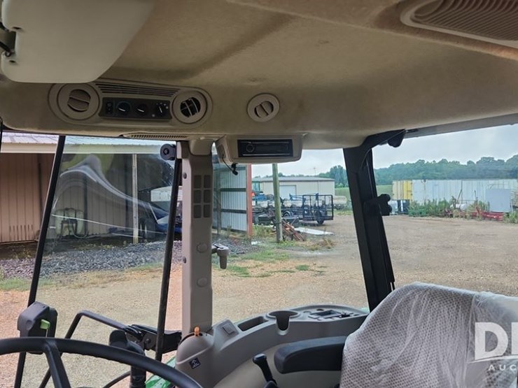 2021-john-deere-5075e-image-25