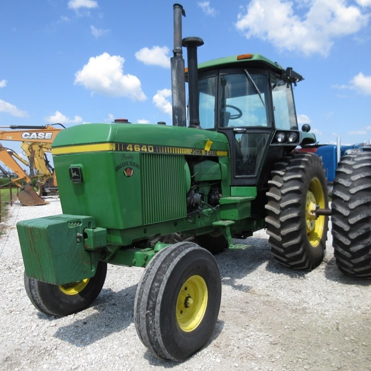 JOHN DEERE 4640