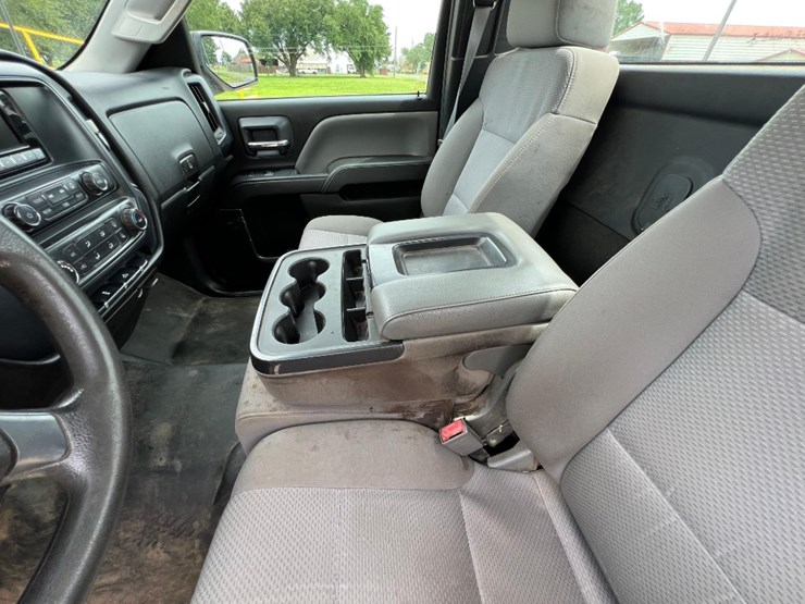 2015-chevrolet-silverado-2500hd-image-60