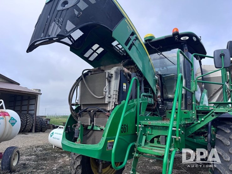 2017-john-deere-r4045-image-11