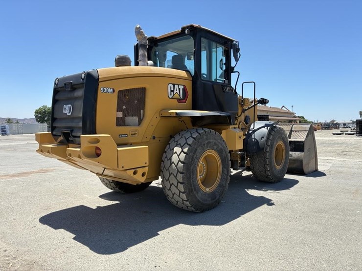 2022-caterpillar-930m-image-3
