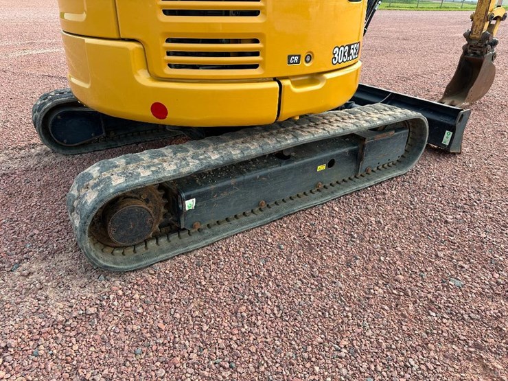 2020-caterpillar-303-image-10