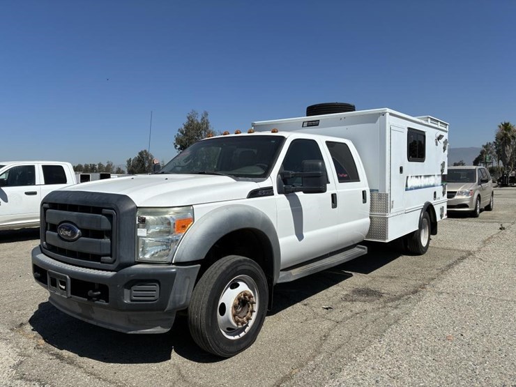 2012-ford-f550-image-2