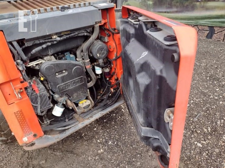 2016-kubota-ssv65-image-22
