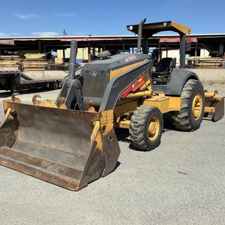 2015 DEERE 210K EP