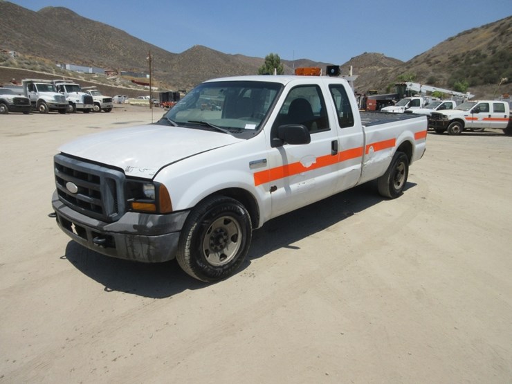 2006-ford-f250-sd-image-1