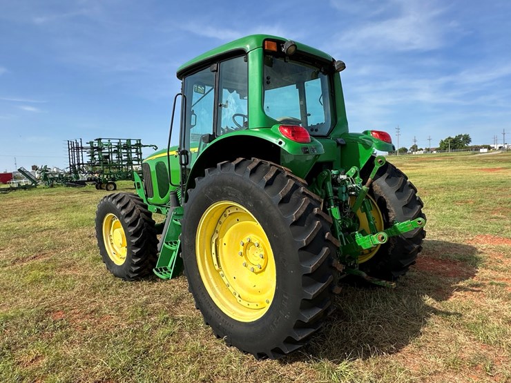 2007-john-deere-7320-image-12