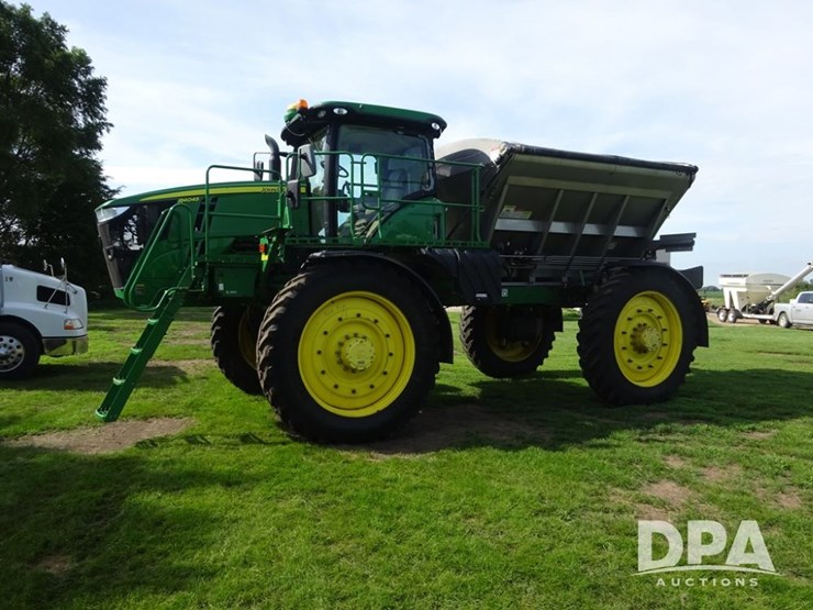 2016-john-deere-r4045-image-13