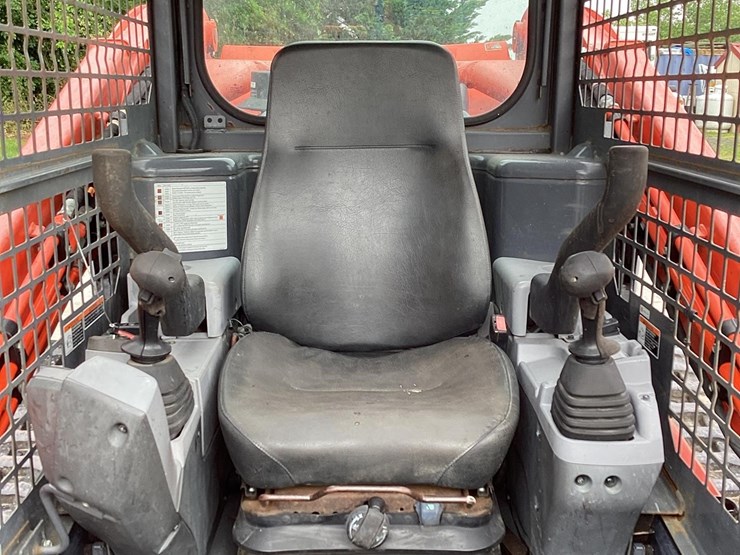 2020-kubota-svl95-2s-image-15