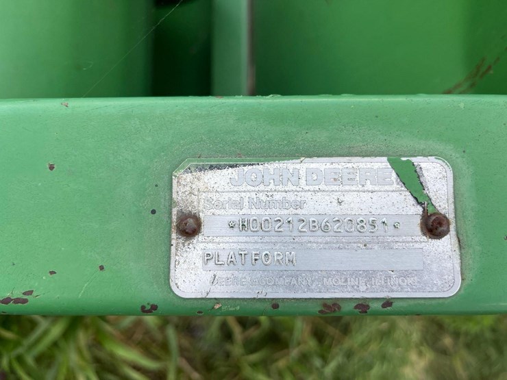 john-deere-212-image-7