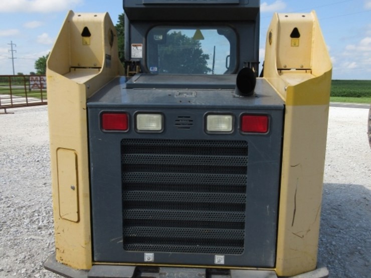 gehl-rt210-image-3