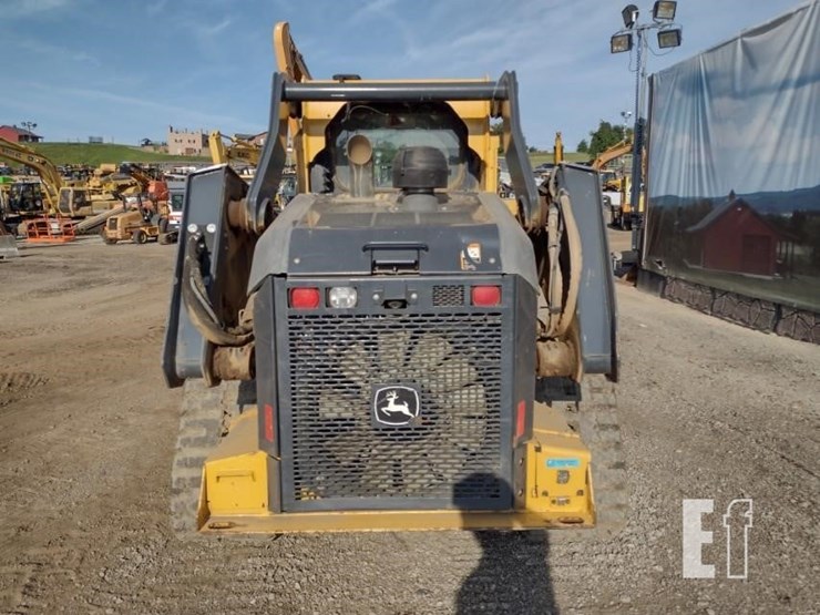 2021-deere-331g-image-4
