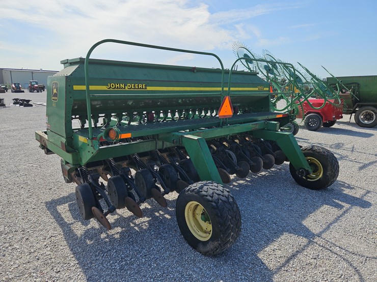 2001-john-deere-1560-image-7