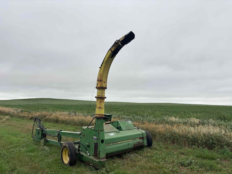 john-deere-3960-image-2