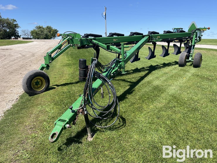 2015-john-deere-3710-image-1