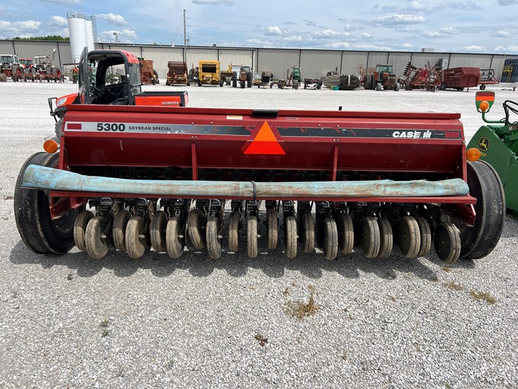 case-ih-5300-image-7