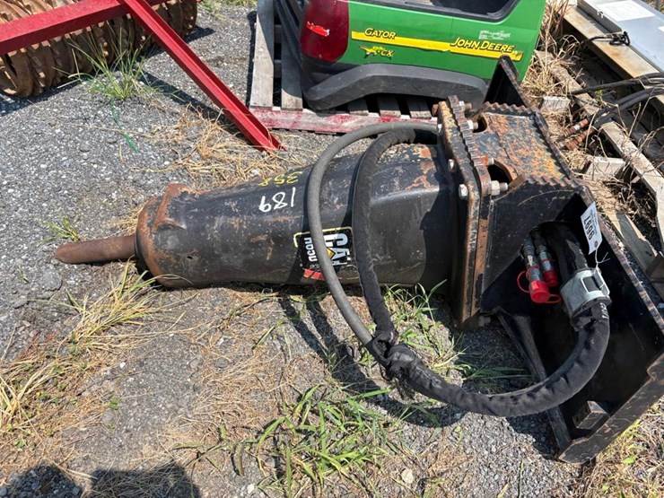 cat-h650-skid-steer-rock-hammer-image-2