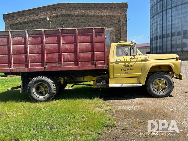 1977-ford-f750-image-4