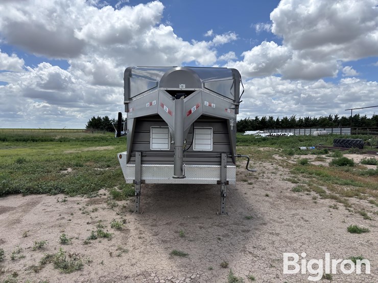 2022-open-range-40’-gooseneck-trailer-image-2