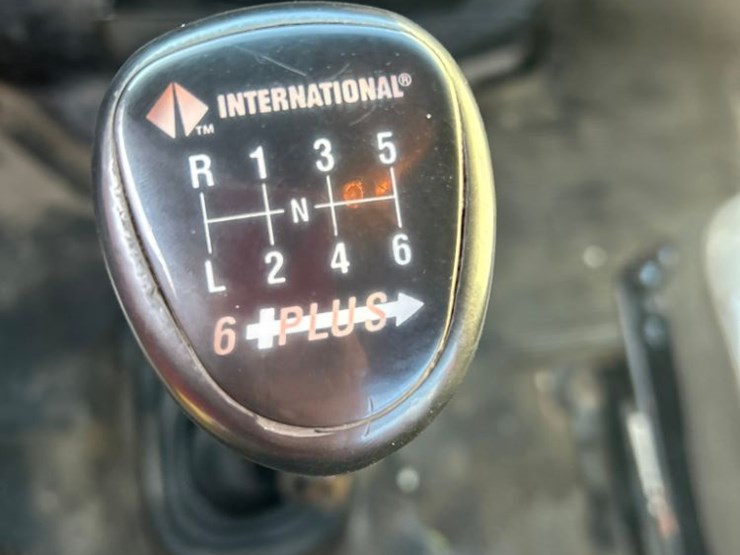 2001-international-4700-image-5