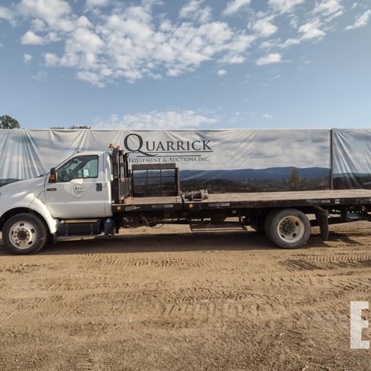 2013 FORD F650 XLT