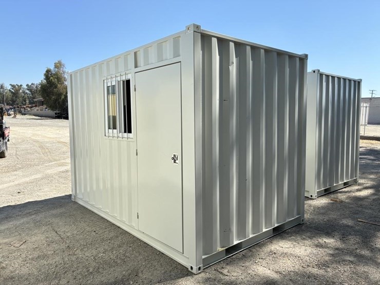 12'-shipping-container-image-4