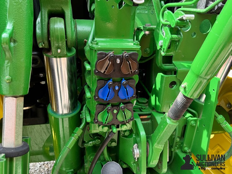 2023-john-deere-6r-145-image-16