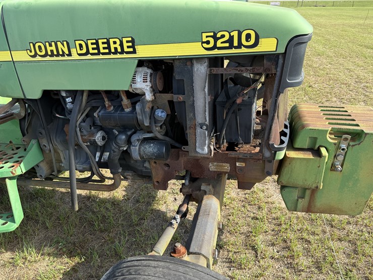 john-deere-5210-image-4