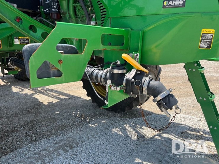2020-john-deere-r4045-image-34