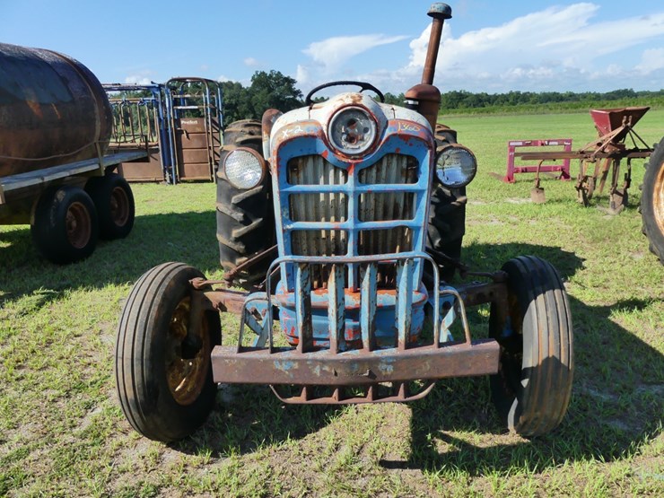 ford-4000-image-3