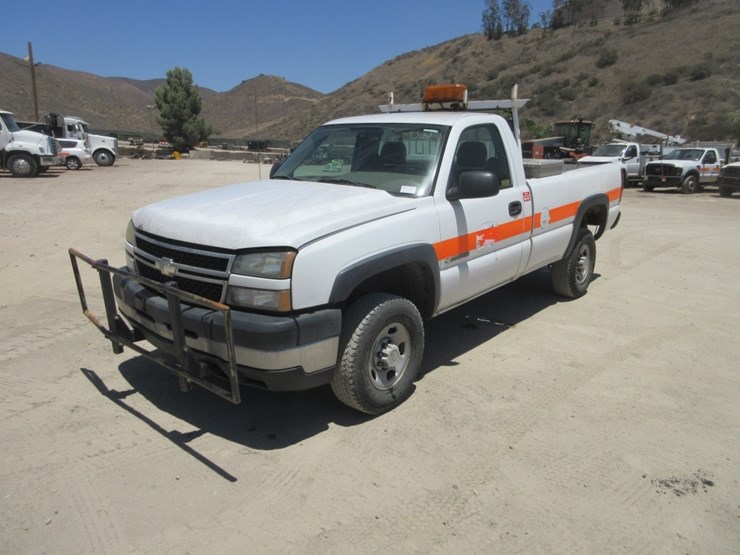 2007-chevrolet-2500hd-image-1