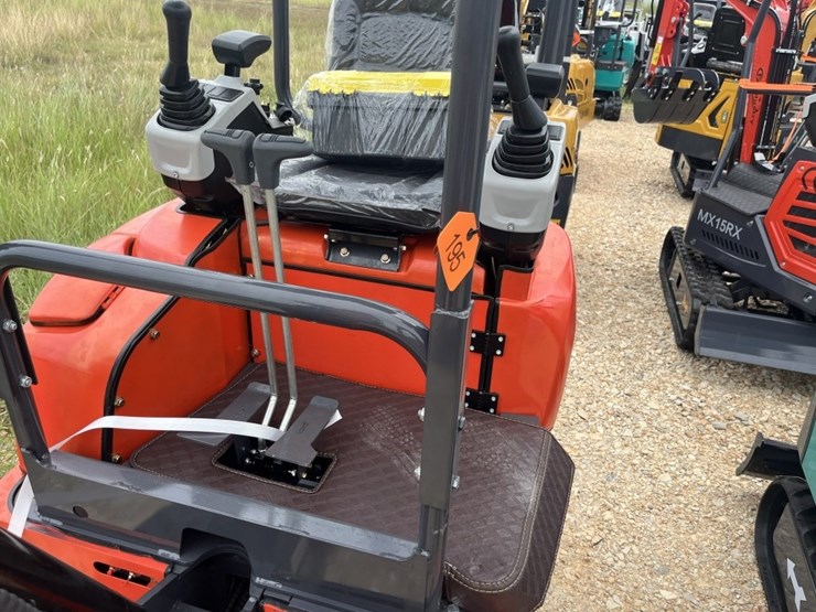 cfg-qk20r-mini-excavator-image-8