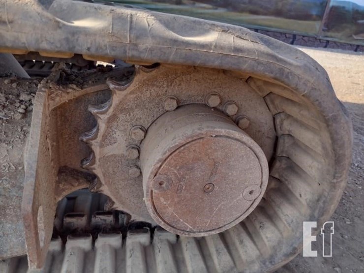 2006-deere-35d-image-29
